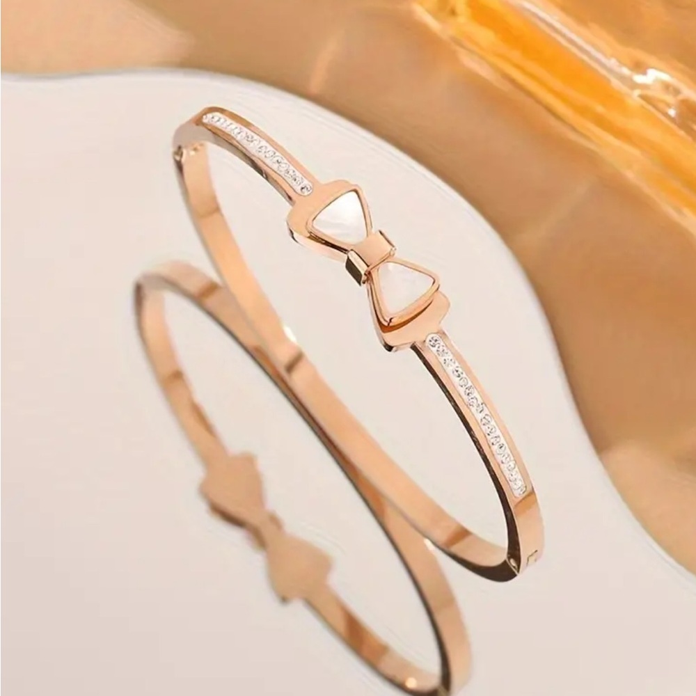 Rose Gold Bow Hinge Bracelet